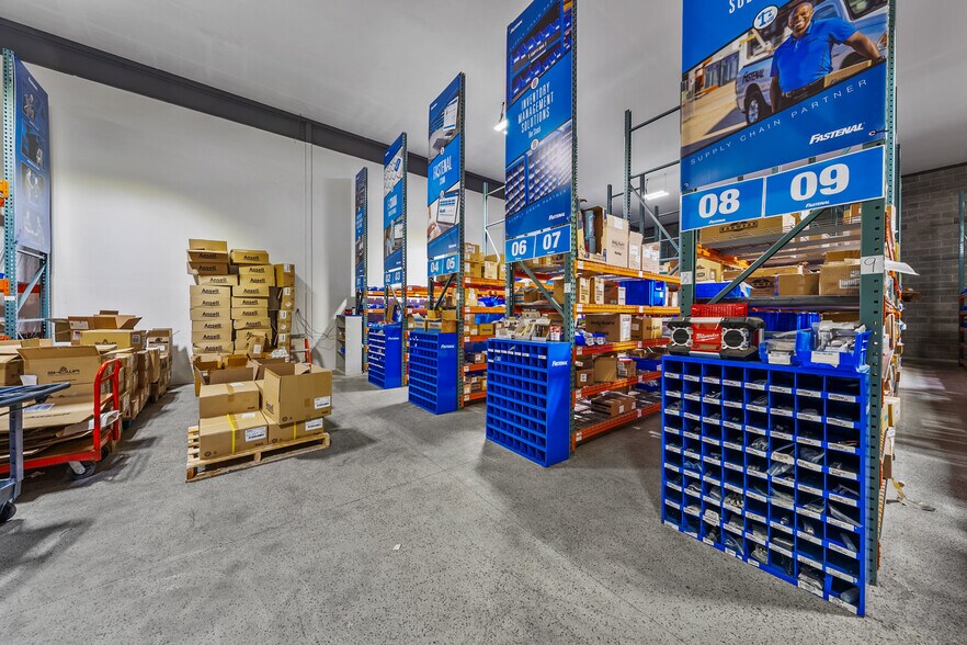 More Photos Of 1918 Bobcat Way, White City Warehouse For Sale