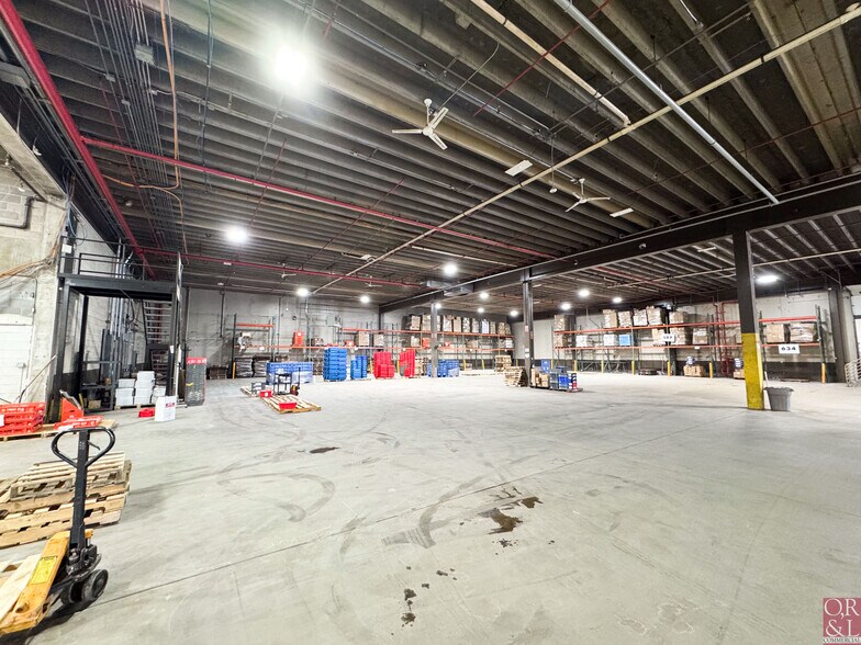 More Photos Of 45 Gracey Ave, Meriden Manufacturing For Lease