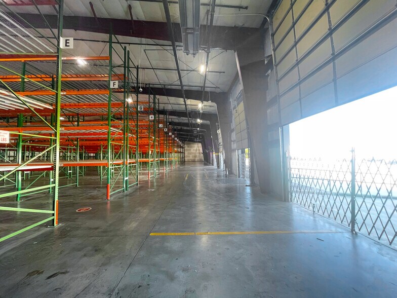 More Photos Of 101 Sparkman Dr, Columbia Industrial For Lease