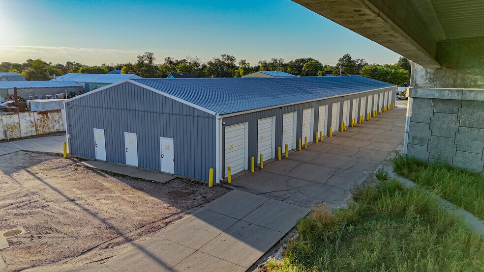 More Photos Of 102 S Adams St, Lexington Specialty For Sale