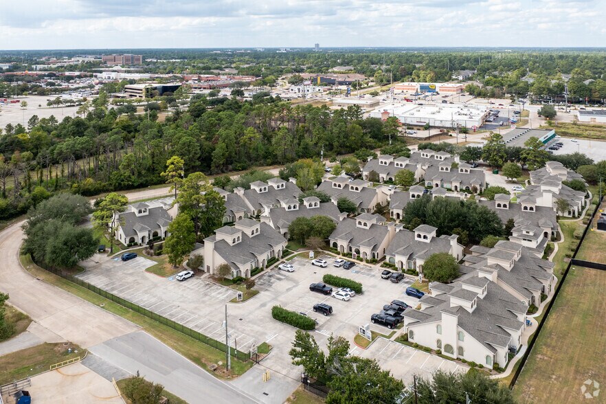 More Photos Of 12820 Willow Centre Dr, Houston Unknown For Lease