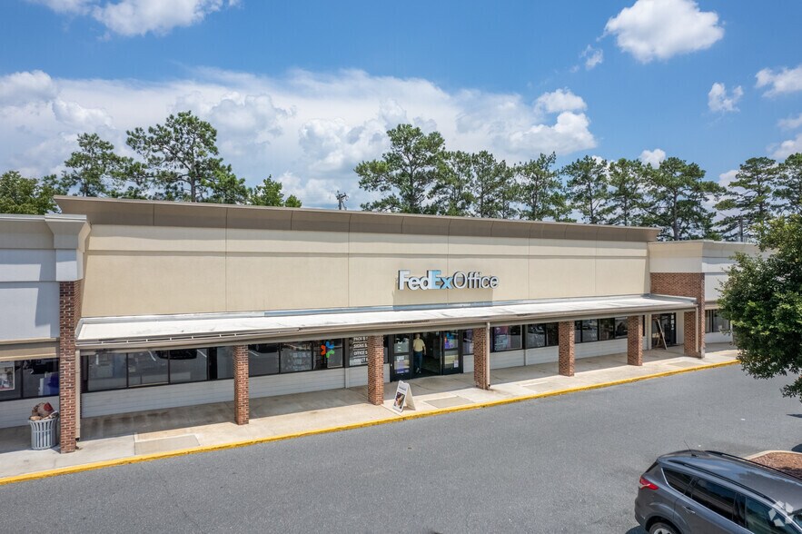 More Photos Of 3425 Thomasville Rd, Tallahassee General Retail For Lease