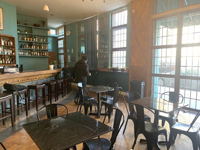 More Photos Of 564 DeKalb Ave, Brooklyn Warehouse For Lease