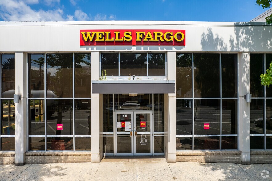 More Photos Of 415 E High St, Pottstown Storefront Retail Office For Lease