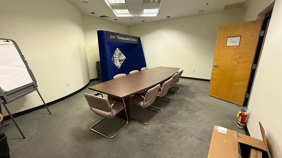 More Photos Of 75 North St, Bloomsbury Office For Lease