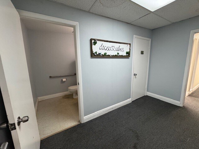 More Photos Of 3001-3017 Greene St, Hollywood Showroom For Lease