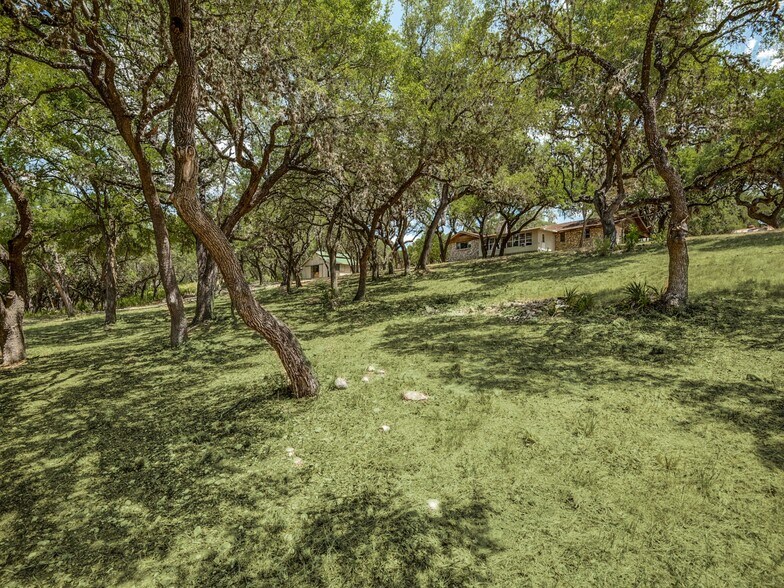 More Photos Of 536 S School St, Boerne Land For Sale