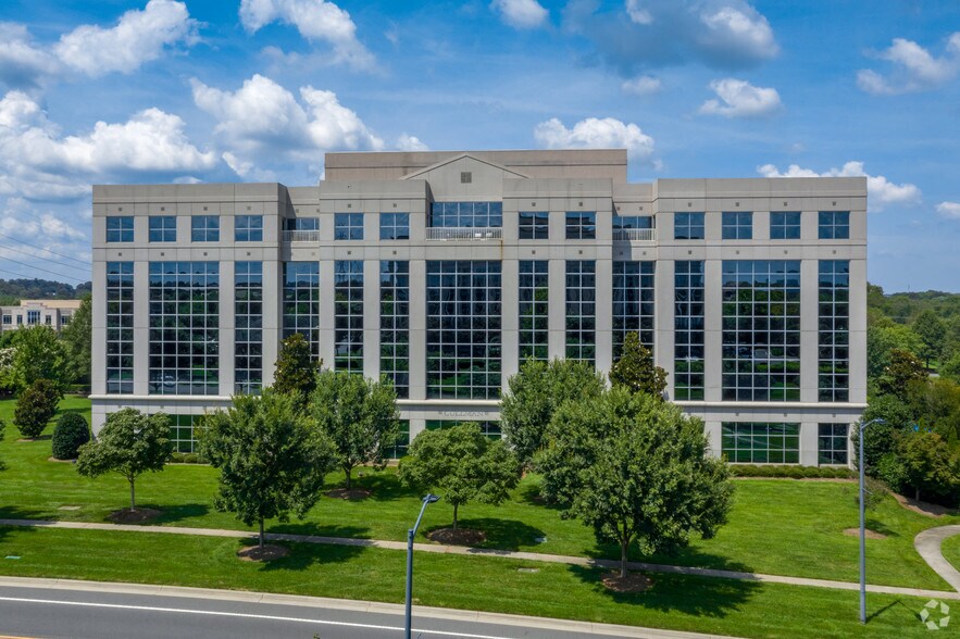 More Photos Of 14120 Ballantyne Corporate Pl, Charlotte Office For Sale
