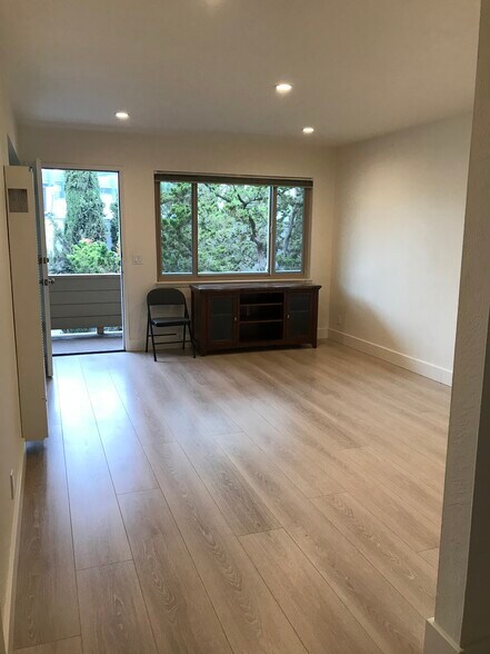 More Photos Of 660 Roble Ave, Menlo Park Apartments For Sale