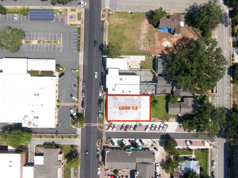 More Photos Of 150 N Section St, Fairhope General Retail For Sale