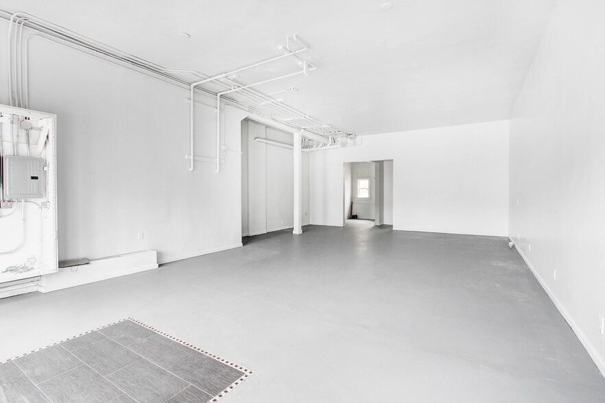 More Photos Of 2549 Irving St, San Francisco Storefront Retail Residential For Lease