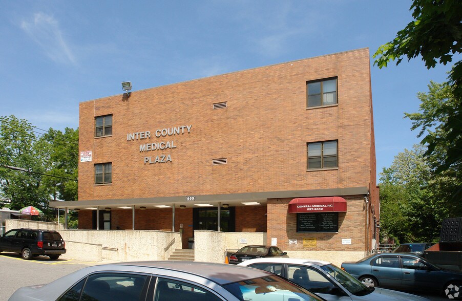 More Photos Of 949-955 Yonkers Ave, Yonkers Medical For Lease