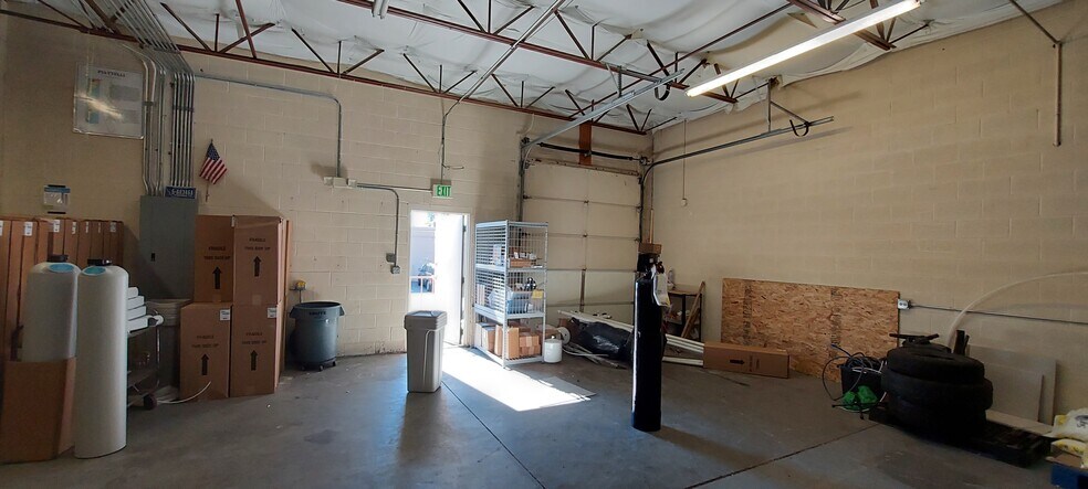 More Photos Of 7399 S Tucson Way, Centennial Flex For Lease