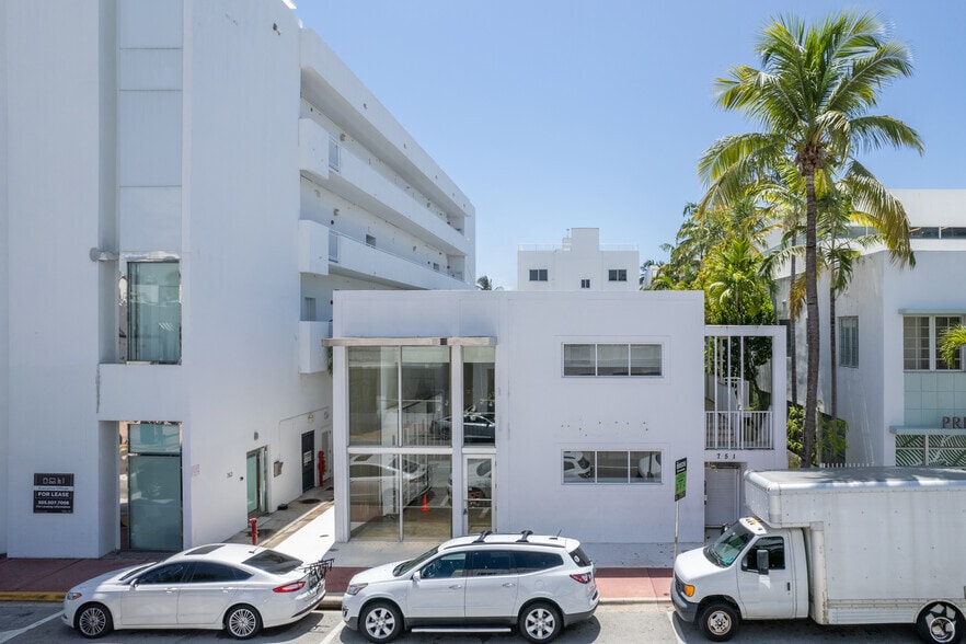 More Photos Of 751 Collins Ave, Miami Beach Apartments For Sale