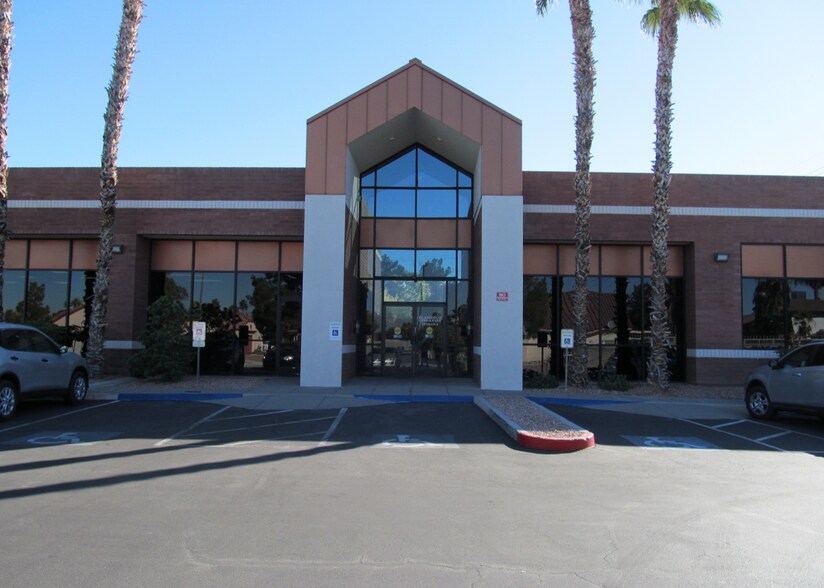 More Photos Of 5550 W Flamingo Rd, Las Vegas Office Residential For Lease