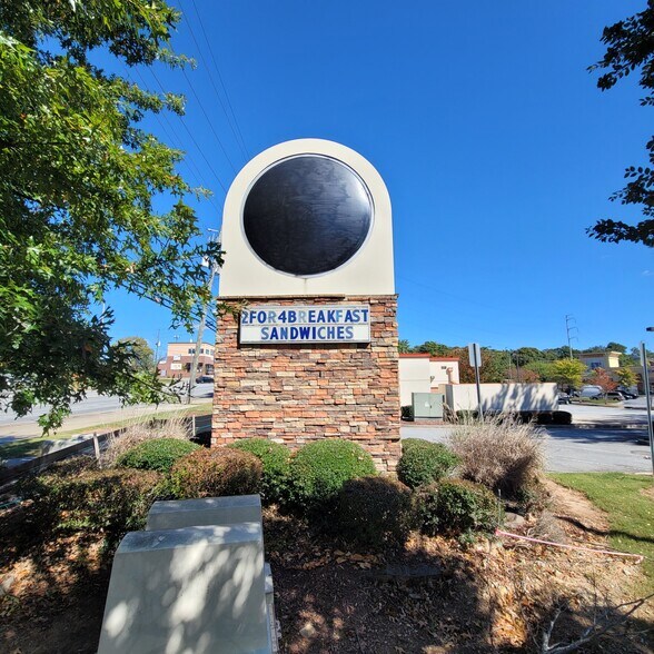 3983 Buford Hwy, Atlanta, GA 30345 Retail For Lease