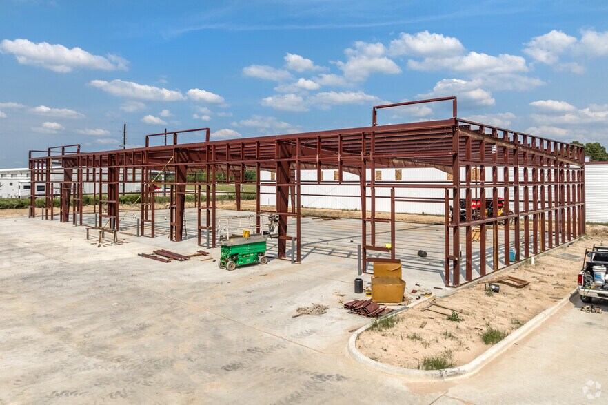 More Photos Of 18011 Cypress Rose Hill Rd, Cypress Unknown For Lease