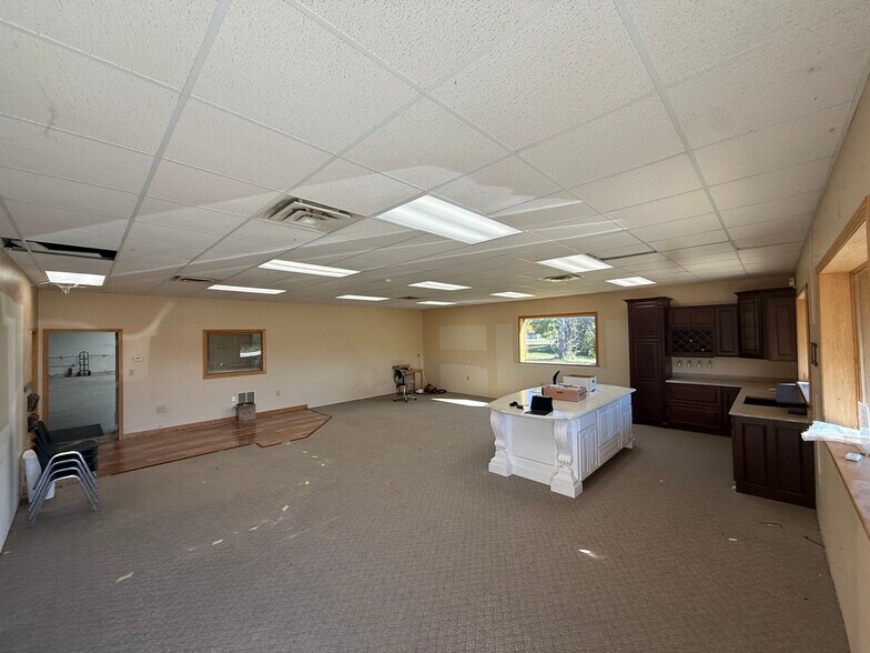 More Photos Of 1225 22nd Ave, Fulton Industrial For Sale