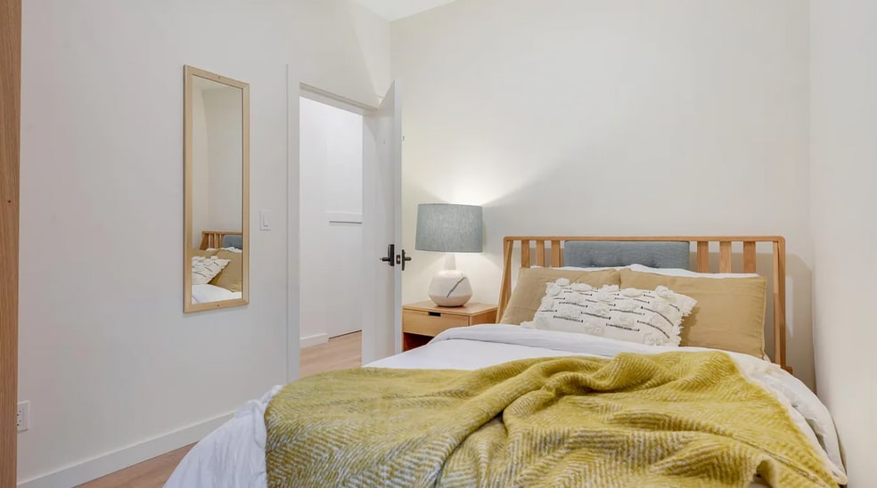 More Photos Of 1817 15th St, San Francisco Apartments For Sale