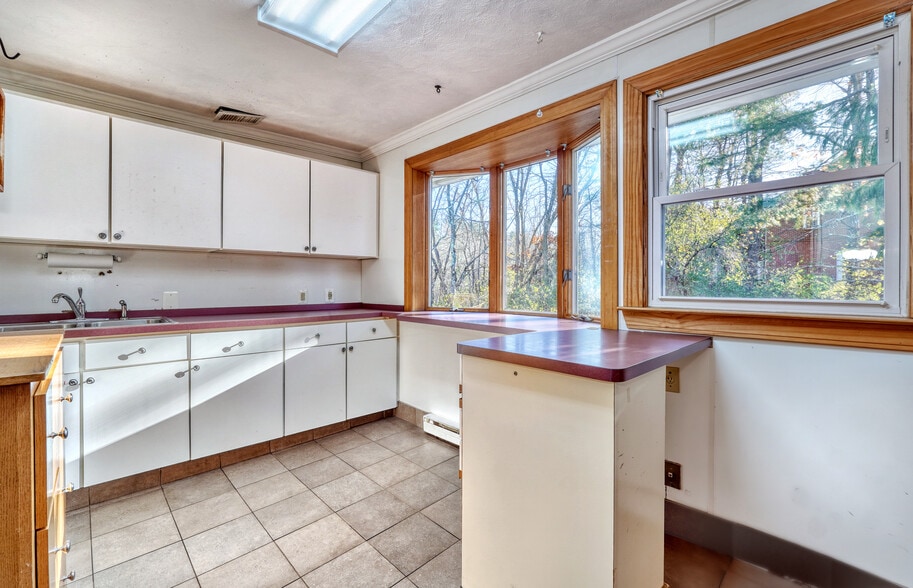 More Photos Of 1342 Main St, Walpole Medical For Sale