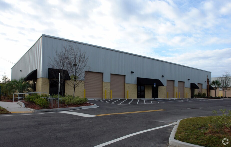 Primary Photo Of 6334 Philips Hwy, Jacksonville Light Distribution For Lease
