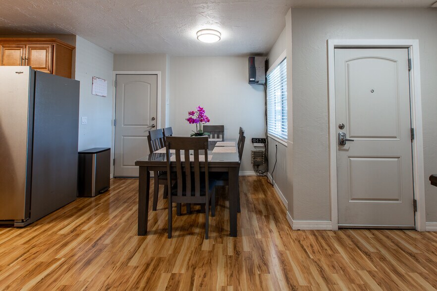 More Photos Of 1152 Main St, Springfield Hotel For Sale