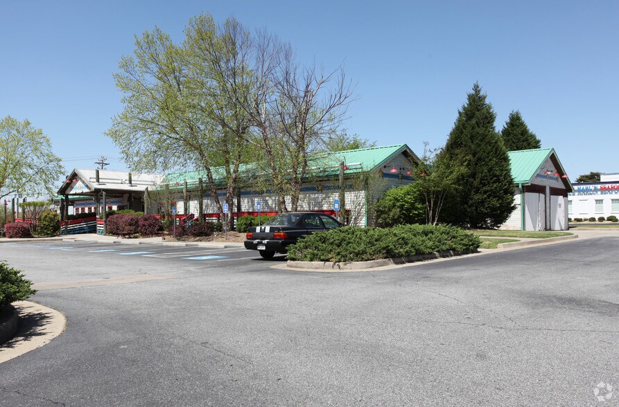 More Photos Of 1590 Pleasant Hill Rd, Duluth Restaurant For Sale