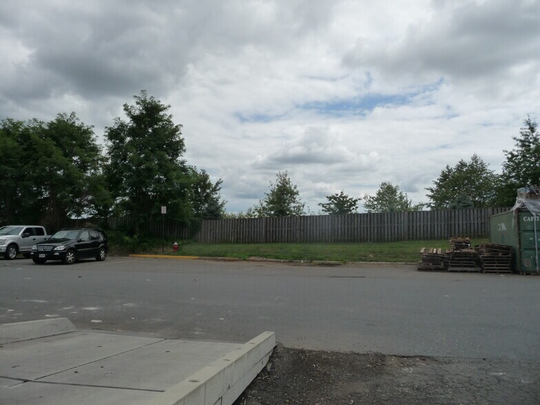 More Photos Of 22611 Markey Ct, Sterling Light Manufacturing For Lease
