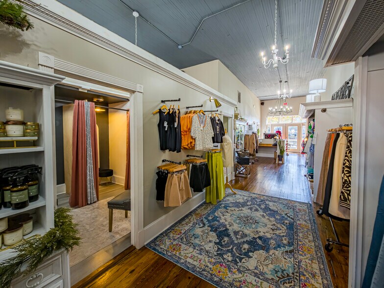 More Photos Of 105-111 W Central, Valdosta Storefront Retail Office For Sale