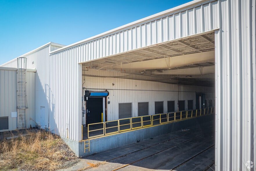 More Photos Of 1455 E 62nd Ave, Denver Refrigeration Cold Storage For Sale