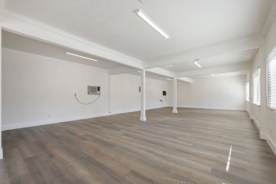 More Photos Of 1015-1017 El Cajon Blvd, El Cajon Office For Lease