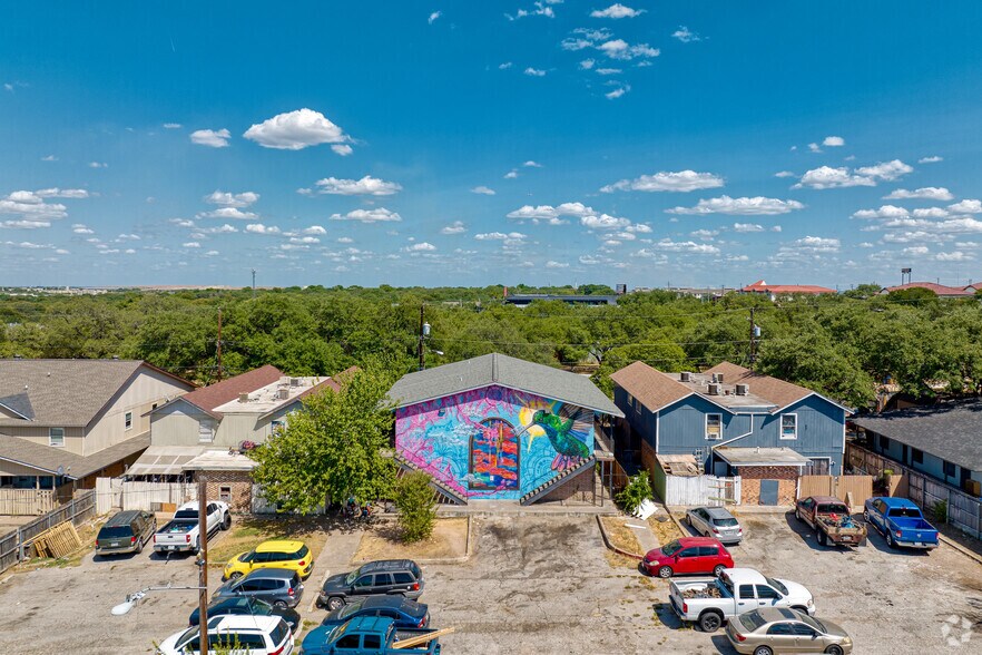 More Photos Of 8207 Sam Rayburn Dr, Austin Apartments For Sale