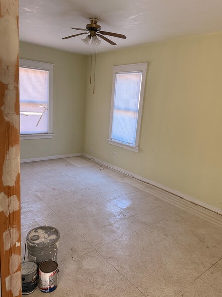 More Photos Of 7853 Olive Blvd, University City Office Residential For Sale