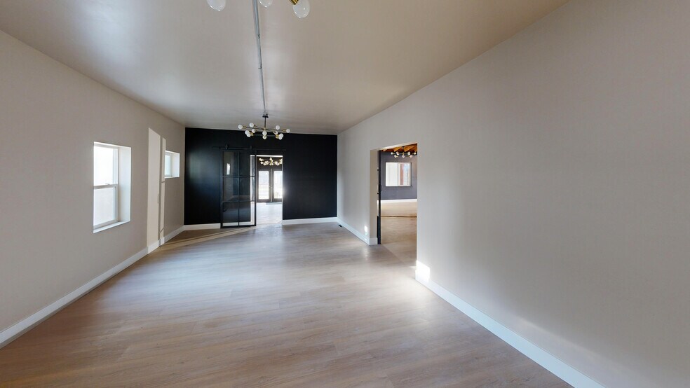 More Photos Of 401 S 6th St, Las Vegas Restaurant For Sale