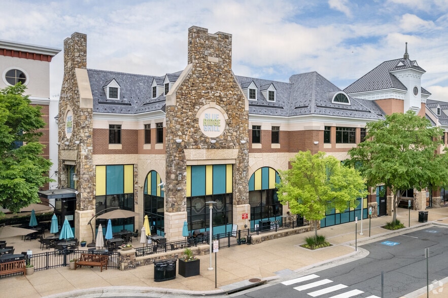 More Photos Of 42385-42395 Ryan Rd, Brambleton Unknown For Lease