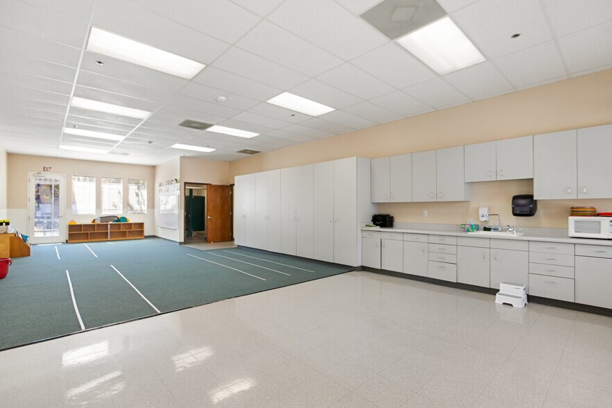 More Photos Of 2090 Chino Hills Pkwy, Chino Hills Schools For Lease