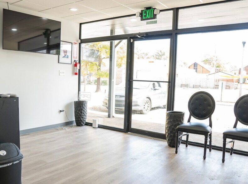 More Photos Of 4408-4414 Gary Ave, Fairfield Storefront For Sale