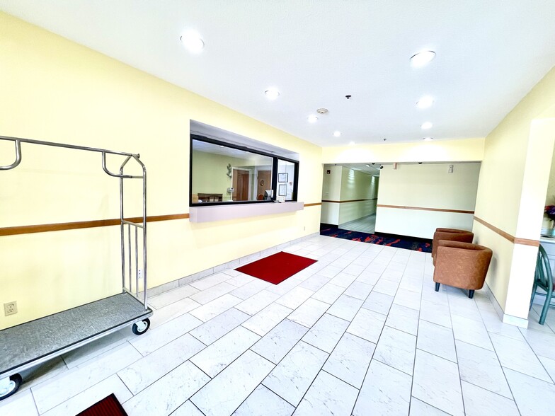 More Photos Of 765 Highway 51 S, Ripley Hotel For Sale