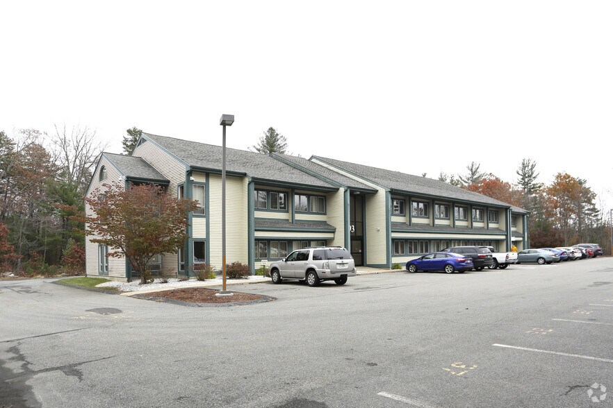 Primary Photo Of 93-95 Stiles Rd, Salem Office For Lease