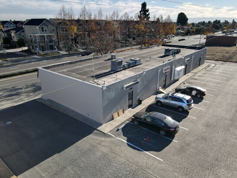 More Photos Of 40919-40931 Grimmer Blvd, Fremont Freestanding For Sale
