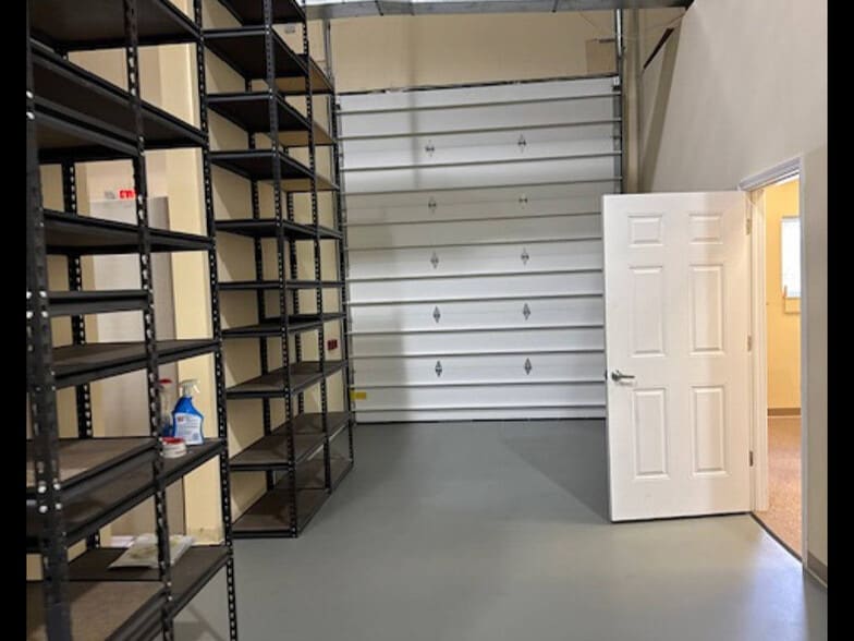 More Photos Of 2 Timber Ln, Marlboro Light Manufacturing For Sale