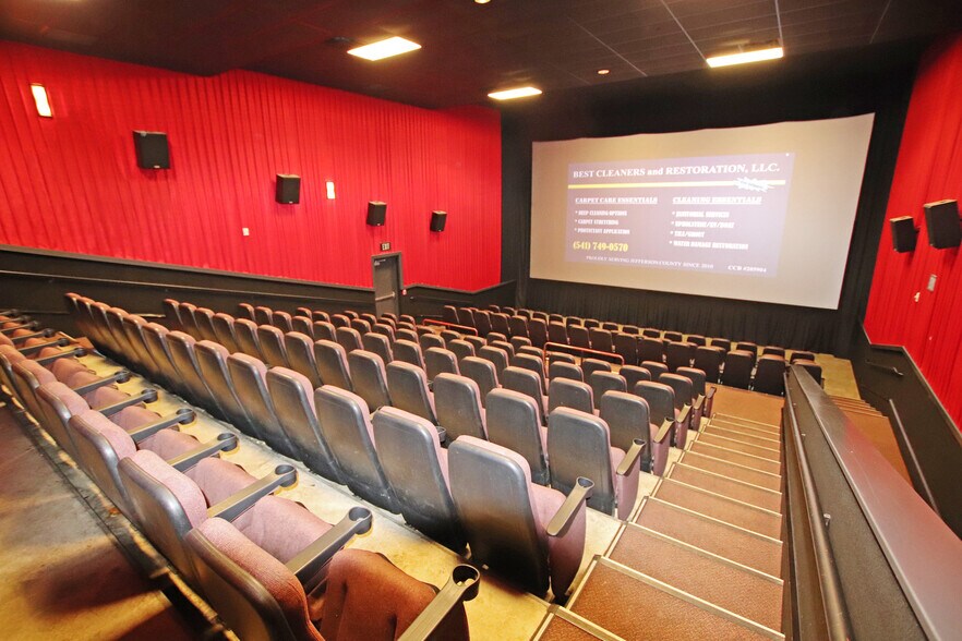 More Photos Of 1101 SW Highway 97, Madras Theater Concert Hall For Sale