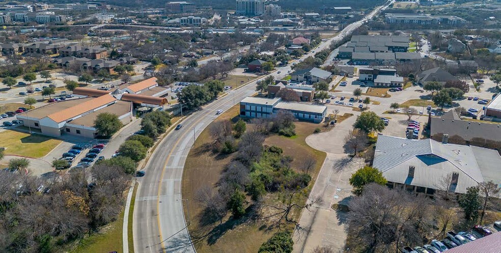 More Photos Of 4775 Bryant Irvin Ct, Fort Worth Office For Lease