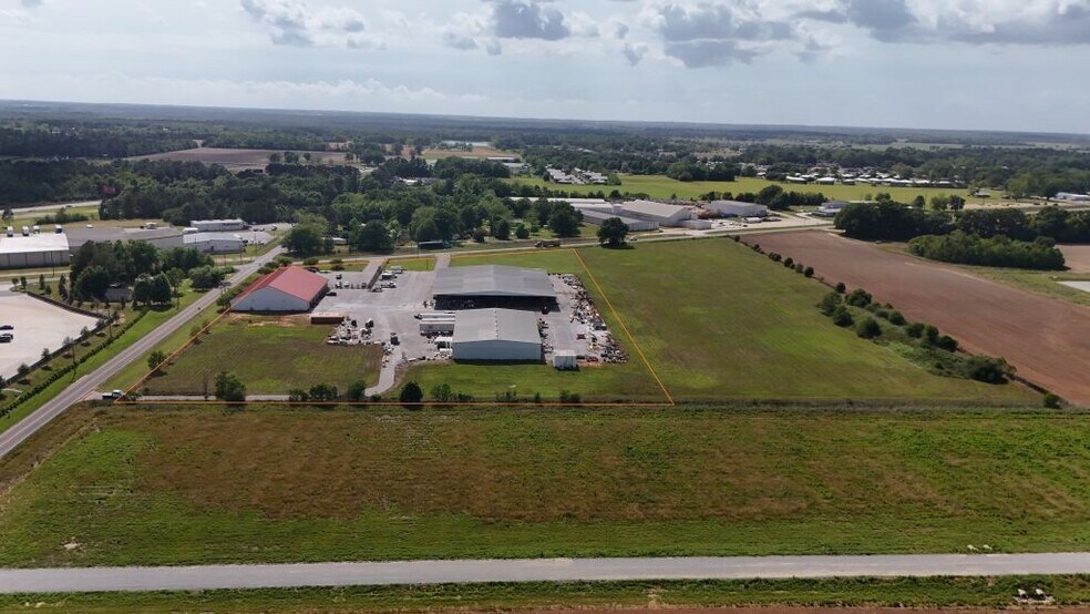 More Photos Of 26532 S Railroad St, Loxley Light Distribution For Sale