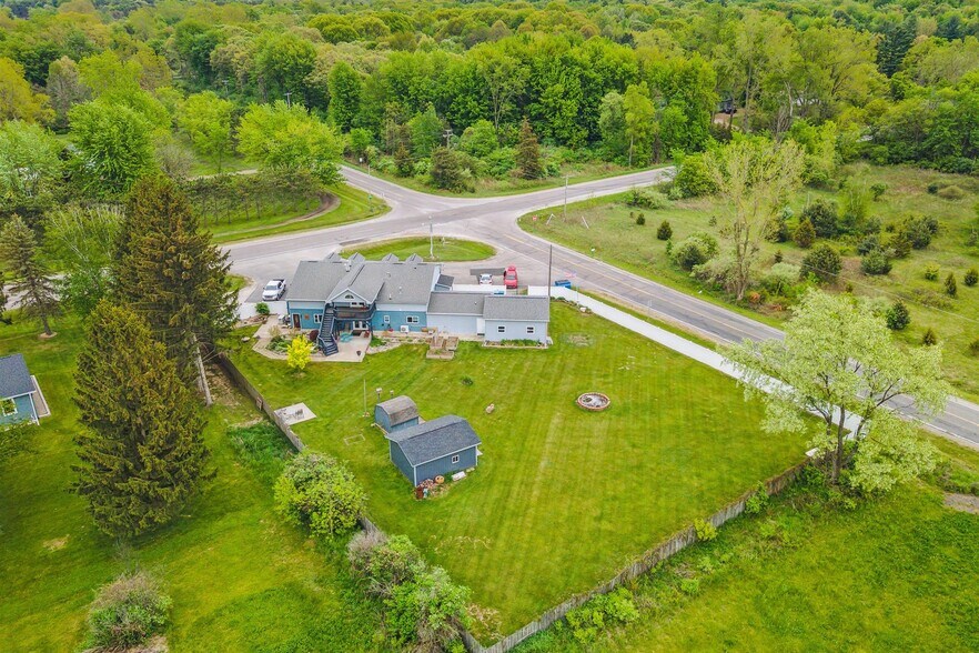 More Photos Of 7010 Frances Rd, Flushing Convenience Store For Sale