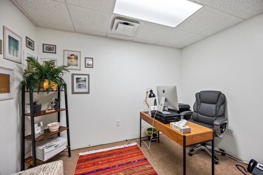 More Photos Of 3300 Reynolda Rd, Winston-Salem Light Manufacturing For Sale