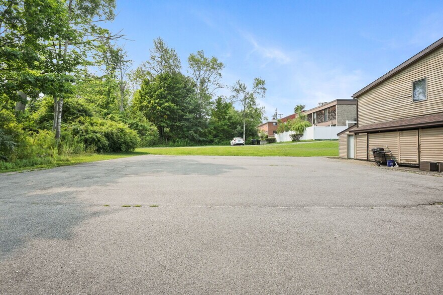 More Photos Of 205 Rano Blvd, Vestal Township Apartments For Sale