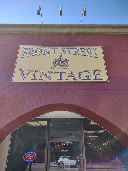More Photos Of 701 Front St, Santa Cruz Freestanding For Lease