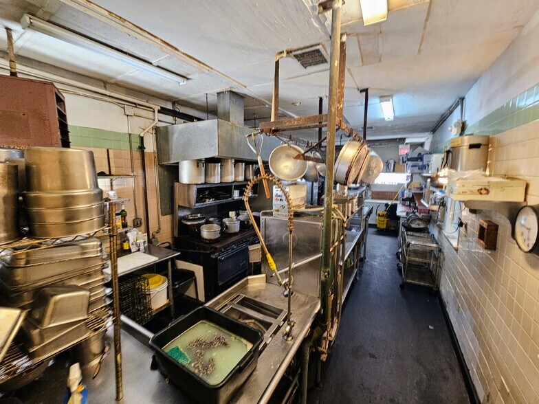 More Photos Of 192 S Broad St, Trenton Apartments For Sale