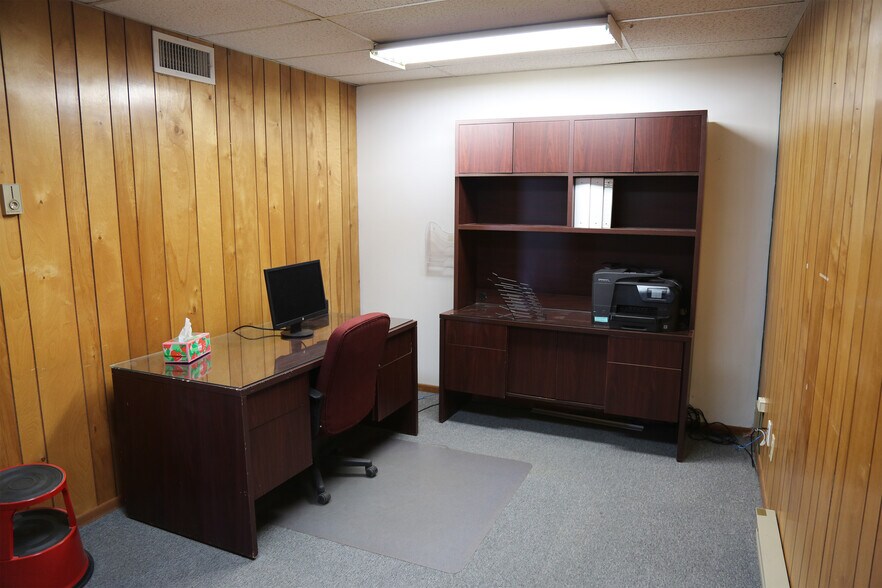 More Photos Of 115 E Martinez Rd, Moriarty Warehouse For Sale